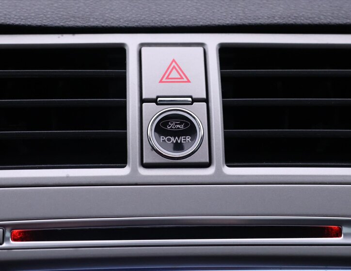 Ford Kuga SUV / Terénní 2,0 l 103 kw