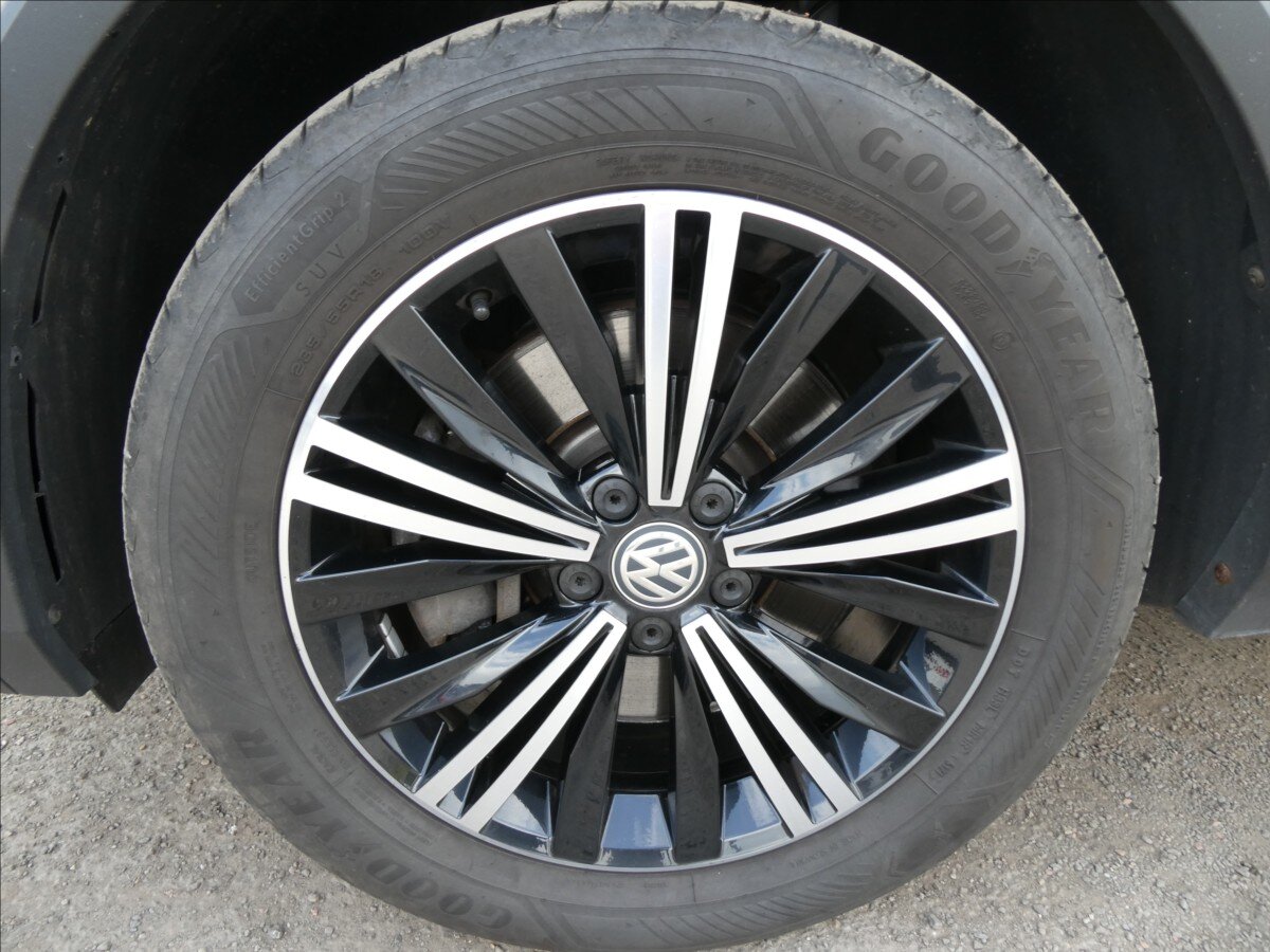 Volkswagen Tiguan SUV / Terénní 2,0 l 140 kw