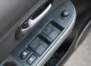 Suzuki Grand Vitara Kombi 2,0 l 103 kw