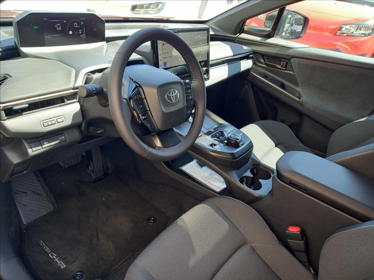 Toyota C-HR SUV / Terénní 0,0 160 kw
