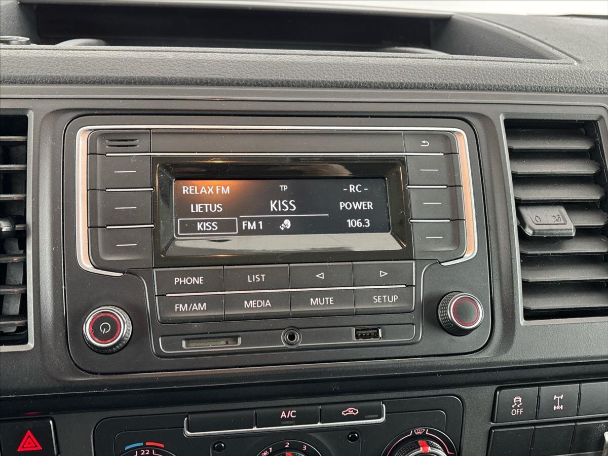 Volkswagen Transporter Kombi 2,0 l 110 kw