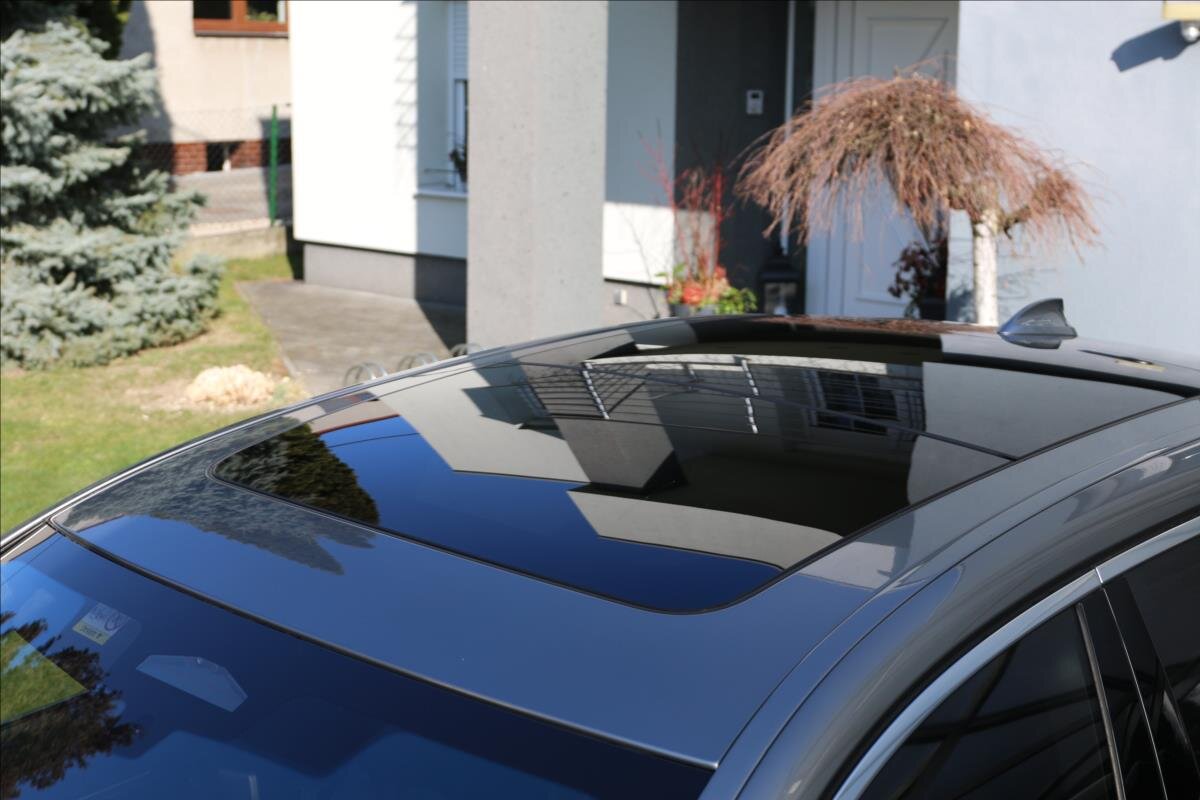 BMW Řada 7 Sedan / Limuzína 3,0 l 294 kw