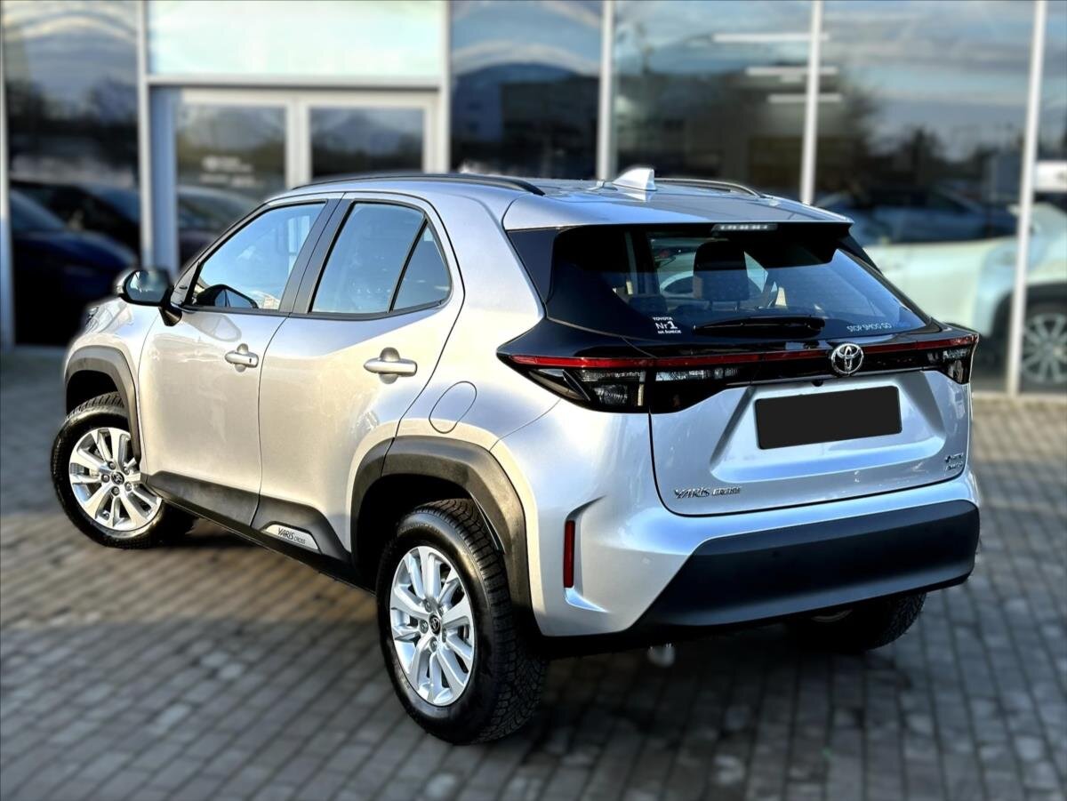 Toyota Yaris Cross SUV 1,5 l 85 kw