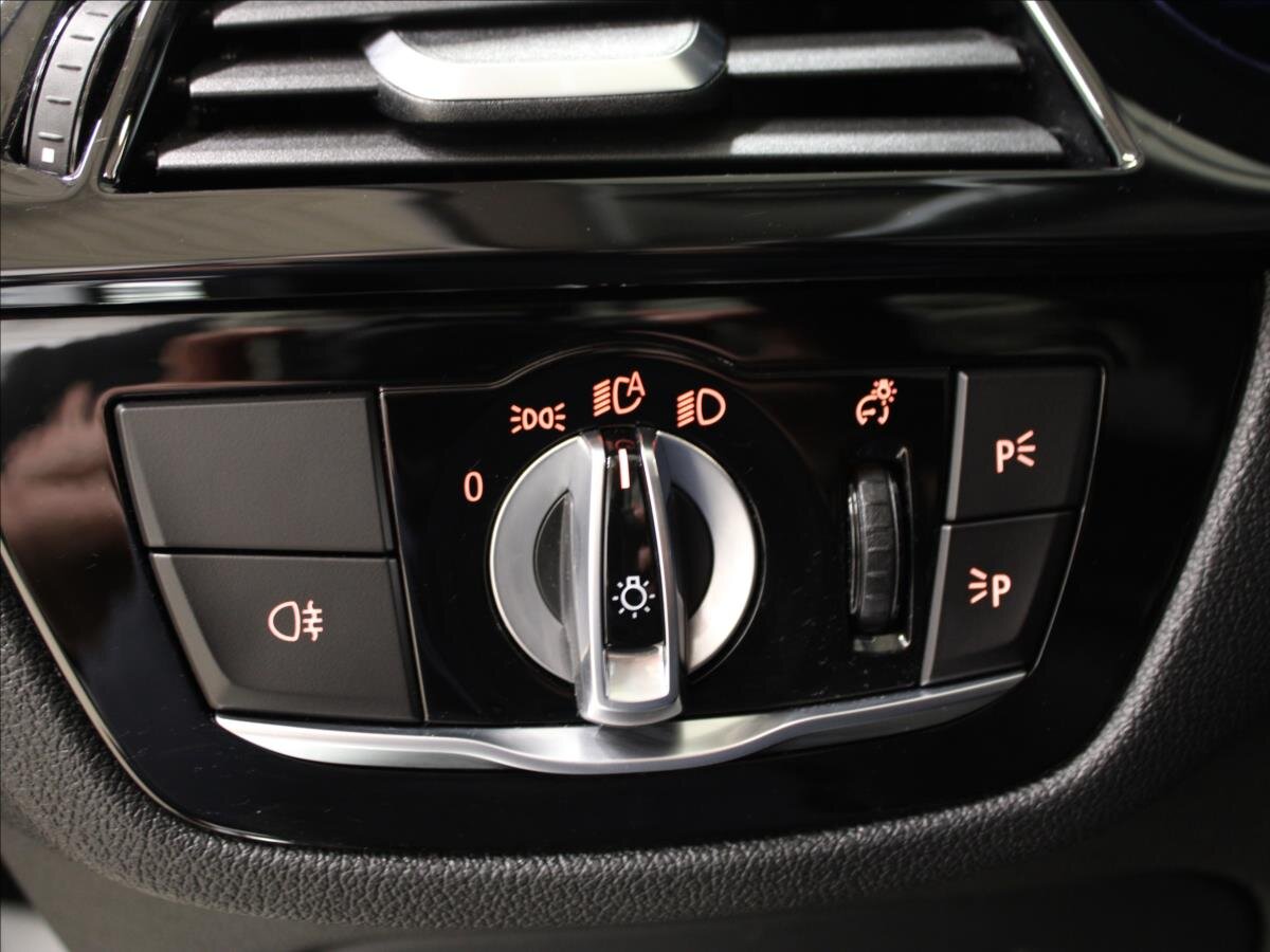 BMW Řada 5 Sedan / Limuzína 3,0 l 245 kw