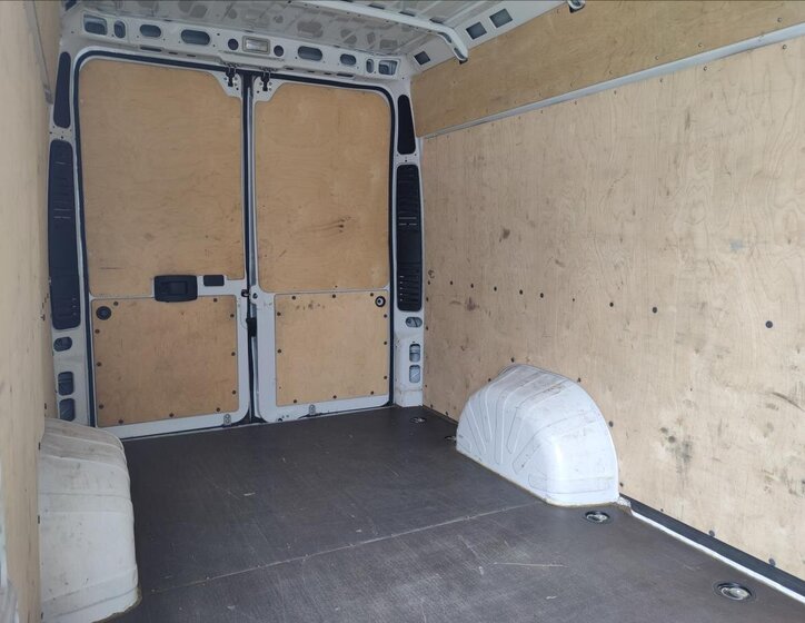 Opel Movano Skříň 2,2 l 121 kw