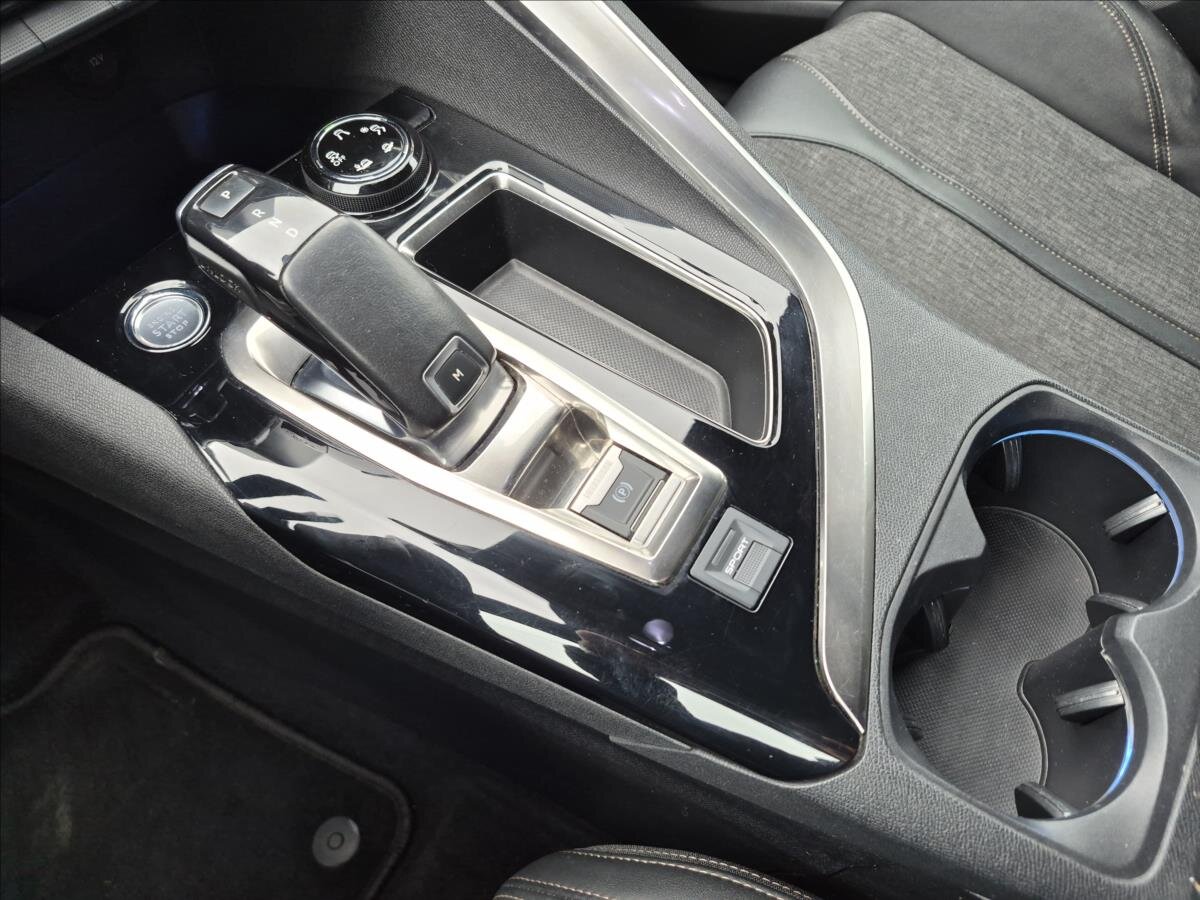 Peugeot 5008 MPV 1,6 l 133 kw