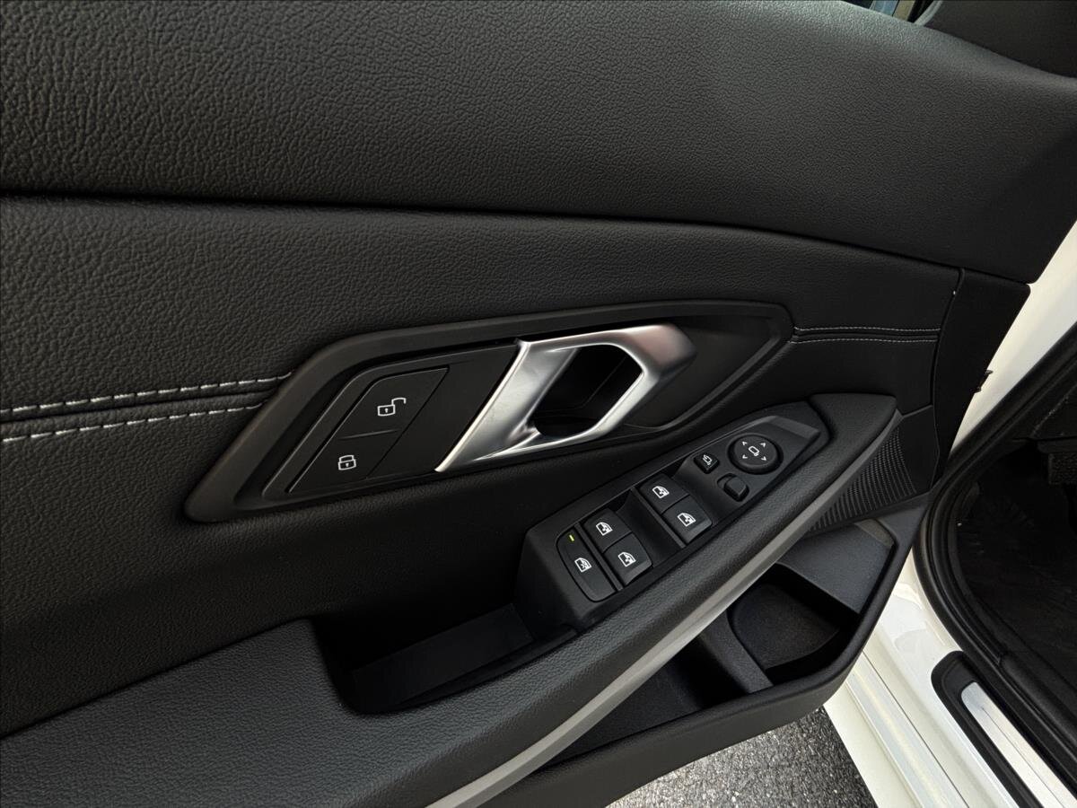 BMW Řada 3 Sedan / Limuzína 2,0 l 115 kw