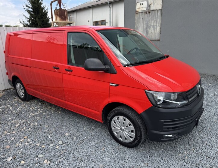 Volkswagen Transporter Skříň 2,0 l 110 kw