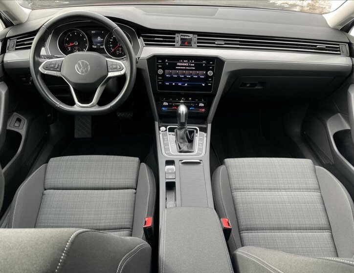 Volkswagen Passat Kombi 1,5 l 110 kw
