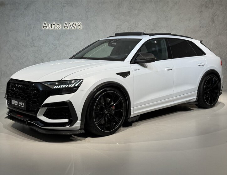 Audi RS Q8 1