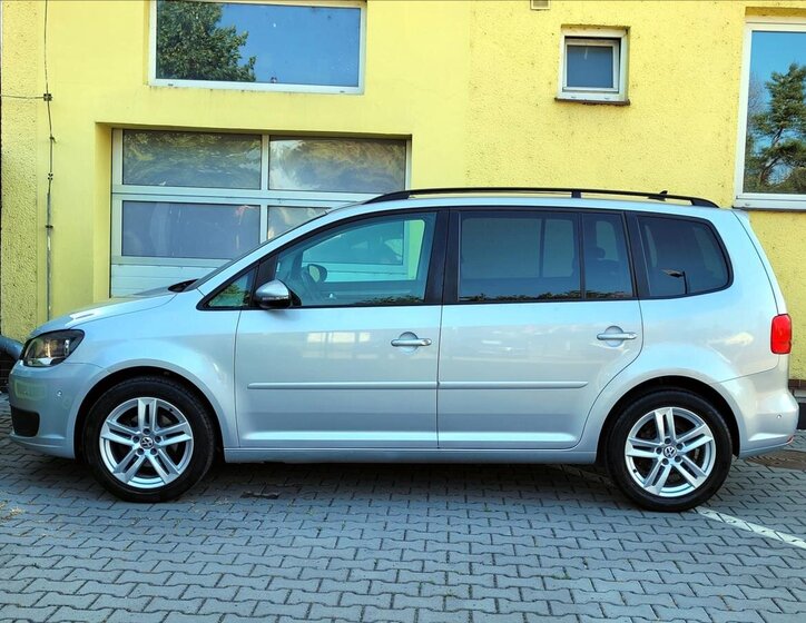 Volkswagen Touran 7