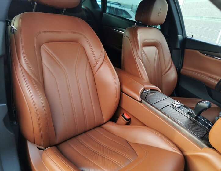 Maserati Quattroporte Sedan 3,0 l 202 kw
