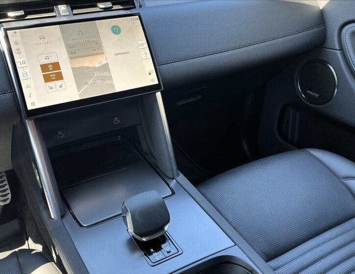 Land Rover Discovery Sport SUV / Terénní 2,0 l 150 kw