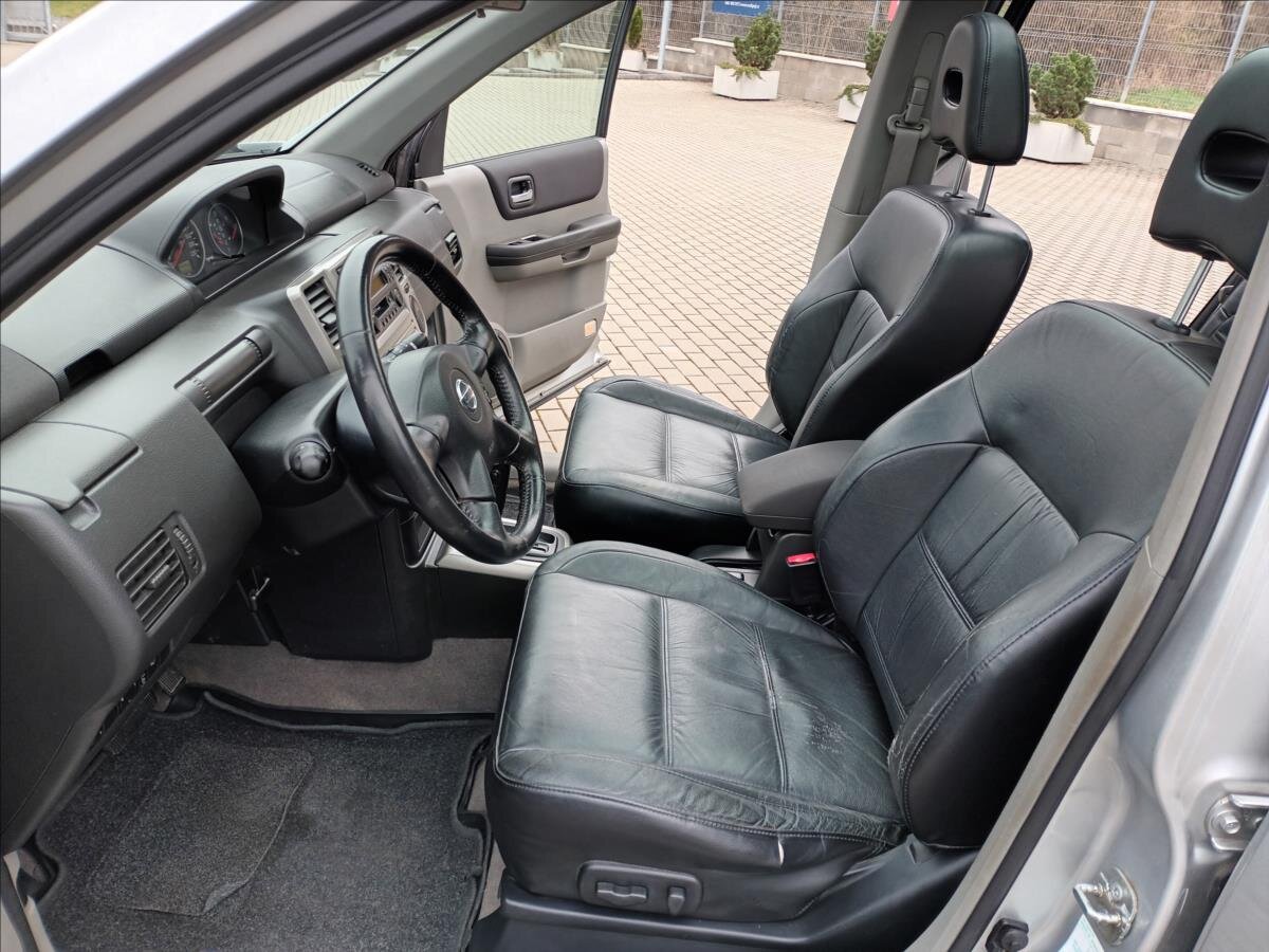 Nissan X-Trail SUV / Terénní 2,5 l 121 kw