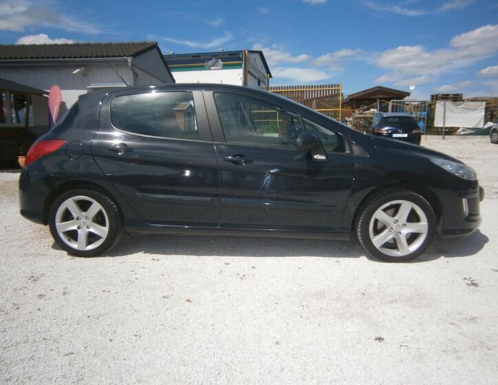 Peugeot 308 4