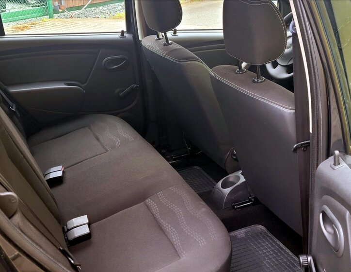 Dacia Sandero Hatchback 1,6 l 62 kw