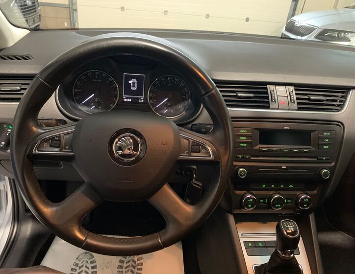 Škoda Octavia 12