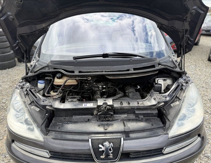 Peugeot 807 MPV 2,2 l 94 kw