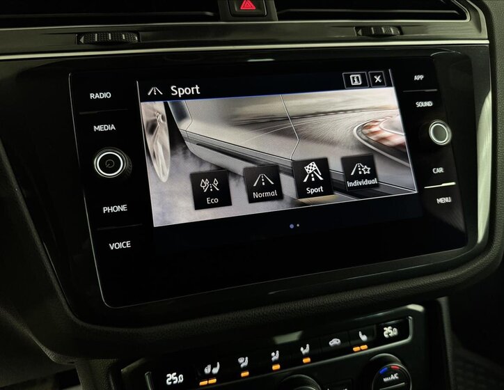 Volkswagen Tiguan SUV / Terénní 2,0 l 140 kw