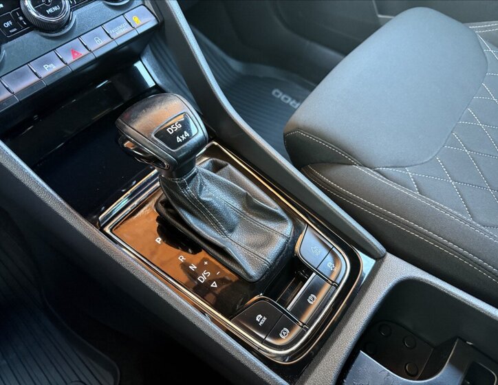 Škoda Karoq SUV / Terénní 2,0 l 140 kw