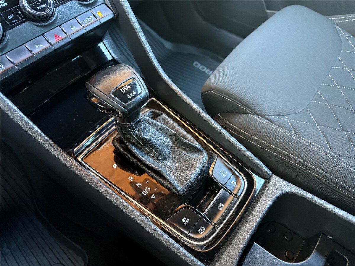 Škoda Karoq SUV / Terénní 2,0 l 140 kw