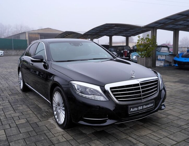Mercedes-Benz Třídy S 8