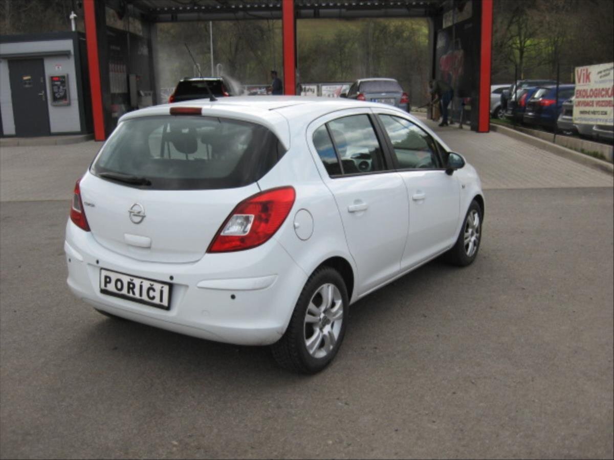 Opel Corsa Hatchback 1,4 l 74 kw