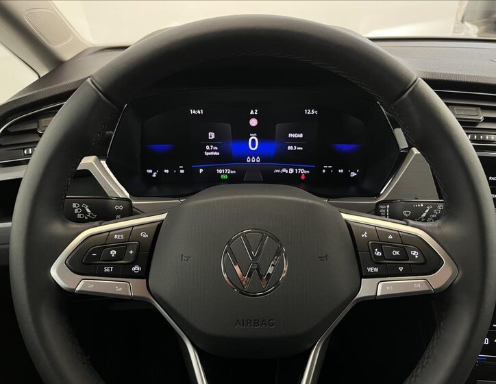 Volkswagen Touran 13