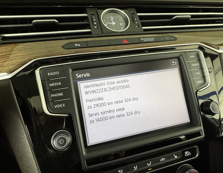 Volkswagen Passat 37