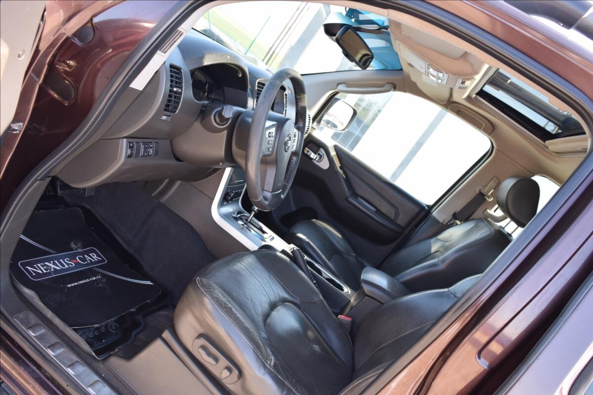 Nissan Navara Pick-up 3,0 l 170 kw