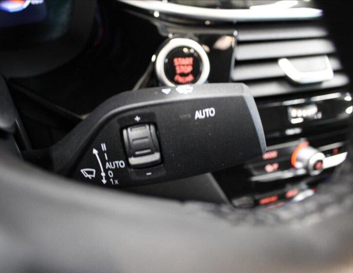 BMW Řada 5 Sedan / Limuzína 3,0 l 245 kw