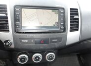 Mitsubishi Outlander SUV / Terénní 2,4 l 125 kw