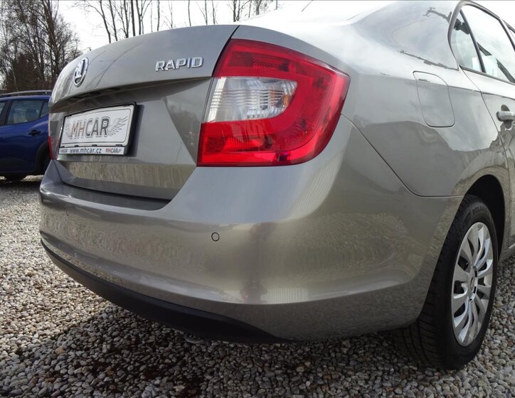 Škoda Rapid Sedan / Limuzína 1,2 l 66 kw