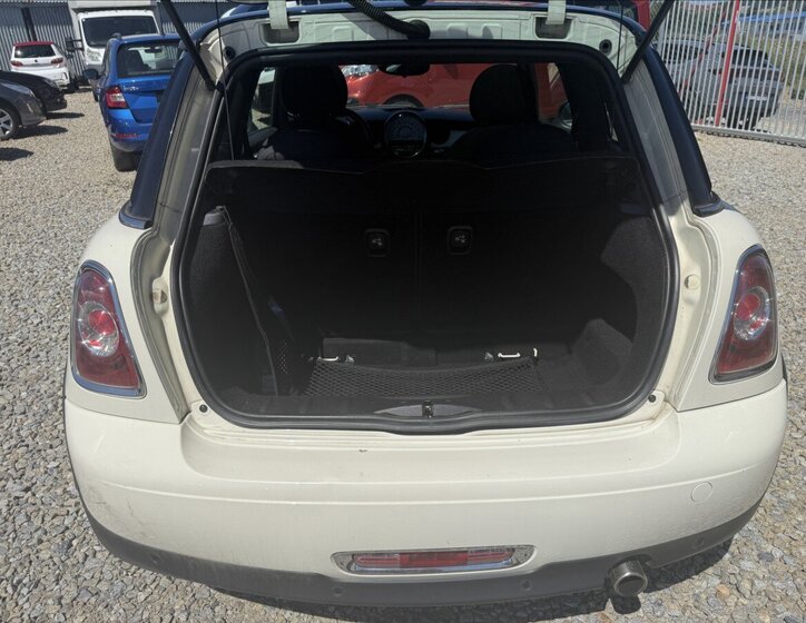 Mini Cooper Hatchback 1,6 l 90 kw