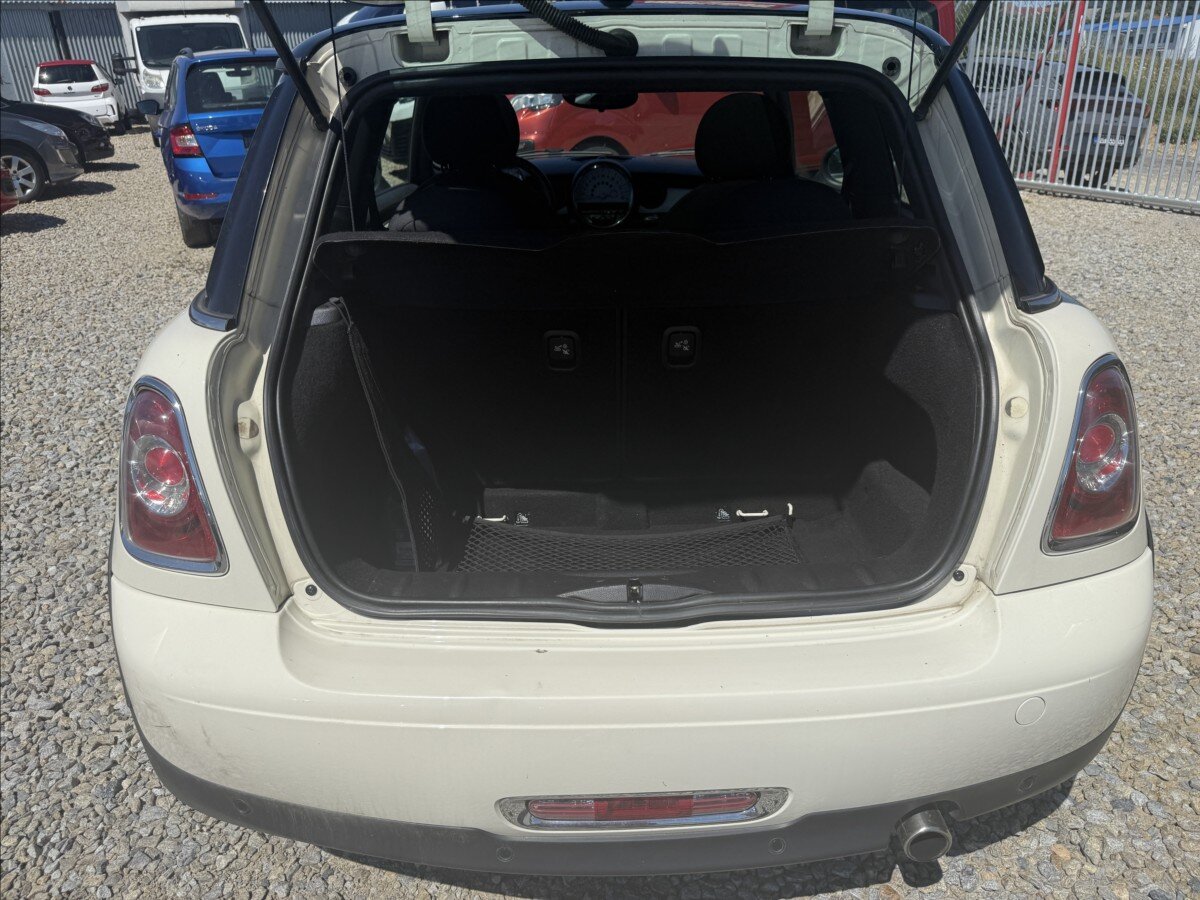 Mini Cooper Hatchback 1,6 l 90 kw