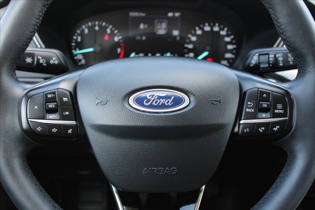 Ford Kuga SUV / Terénní 1,5 l 110 kw