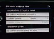 Volkswagen T-Roc SUV / Terénní 2,0 l 140 kw