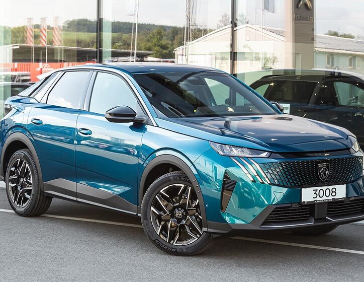 Peugeot 3008 SUV 1,2 l 107 kw