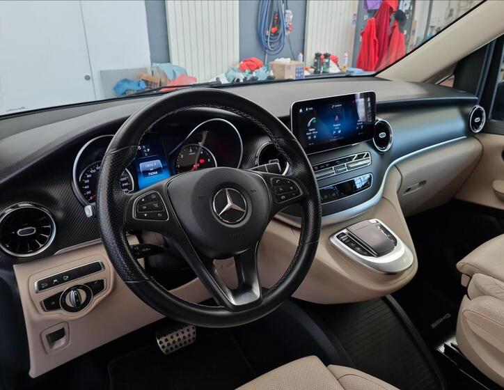 Mercedes-Benz Třídy V 9