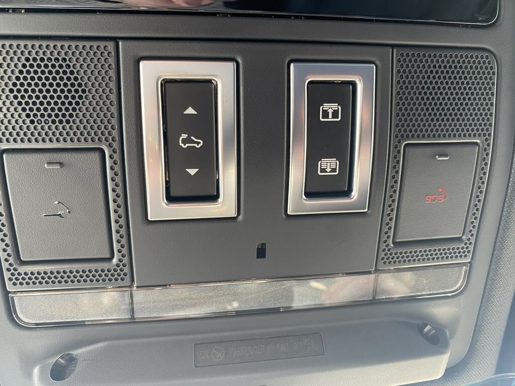 Land Rover Defender SUV / Terénní 3,0 l 258 kw