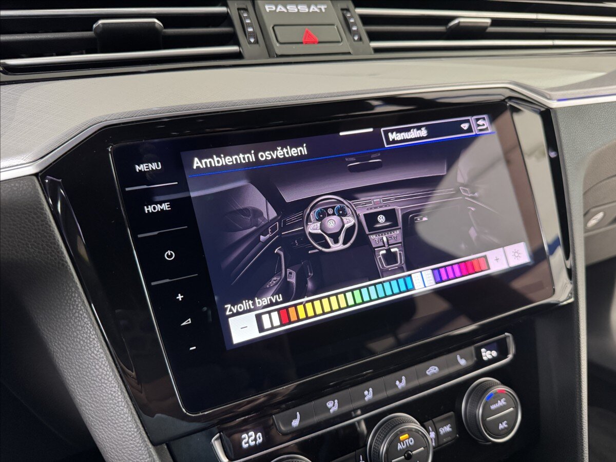 Volkswagen Passat Kombi 1,4 l 160 kw