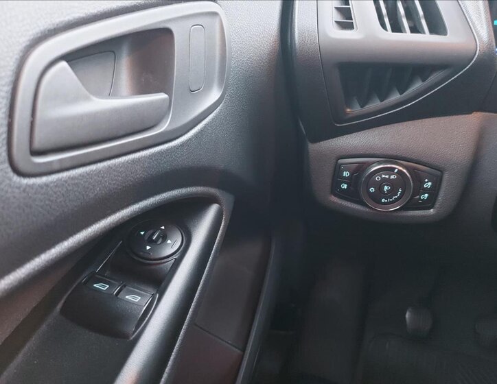 Ford Transit Connect 27