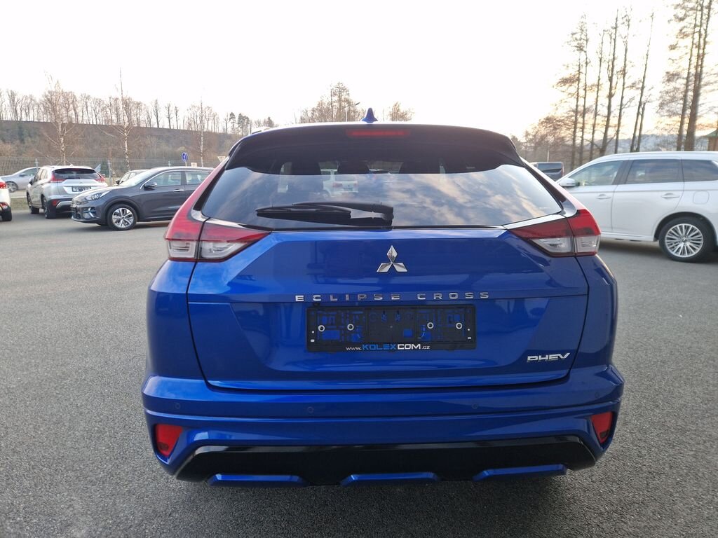 Mitsubishi Ostatní SUV / Terénní 2,4 l 138 kw