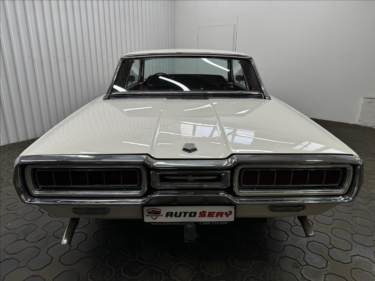 Ford Thunderbird