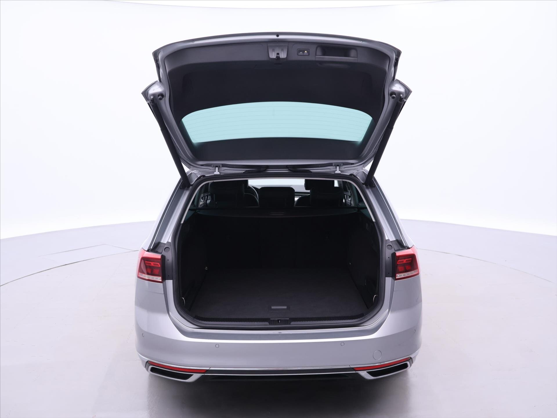 Volkswagen Passat Kombi 2,0 l 140 kw