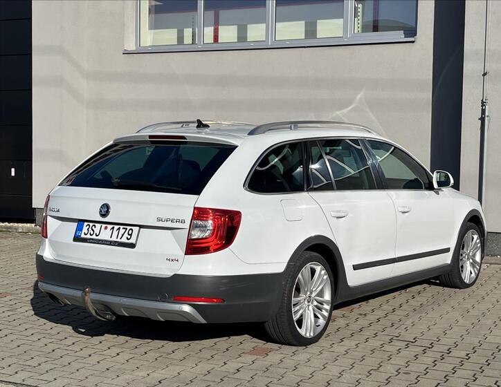 Škoda Superb 5