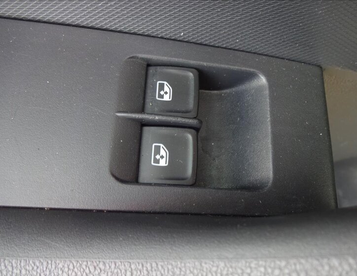 Škoda Rapid Sedan / Limuzína 1,2 l 66 kw