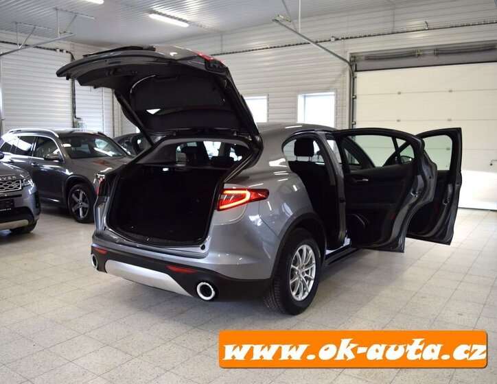 Alfa Romeo Stelvio SUV 0,0 150 kw