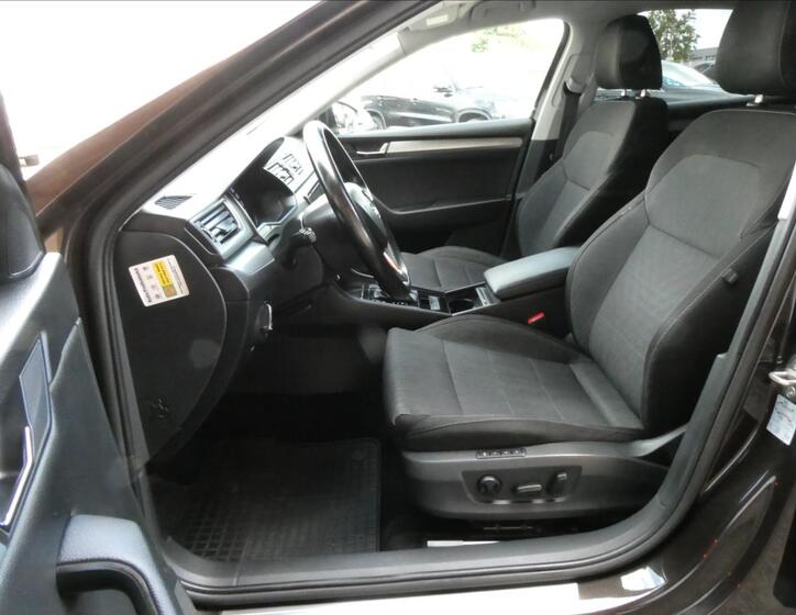 Škoda Superb 21