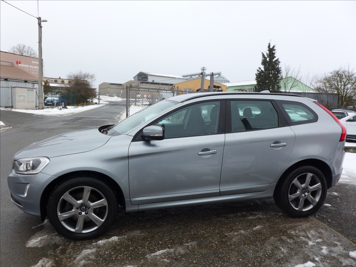 Volvo XC60 SUV 2,4 l 120 kw